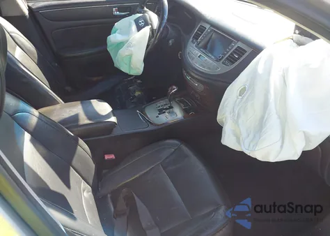 2011 Hyundai Genesis 3.8 z USA, uszkodzony, nr VIN KMHGC4DE8BU139139